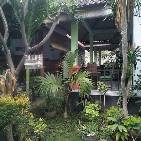 Beten Enjung Home Stay&Waroeng Amed  Ngoại thất bức ảnh